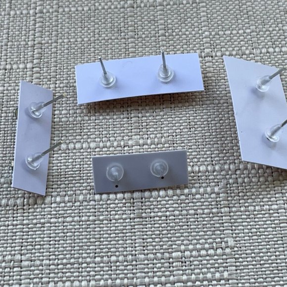 Women Stud Earrings Fashion Jewelry Blue Red Green Clear Tone Lot of 4 - Picture 8 of 11